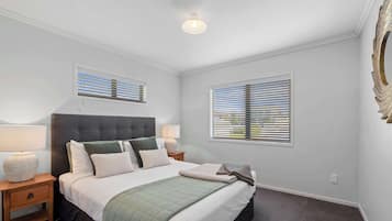 3 bedrooms, iron/ironing board, WiFi