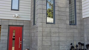 Exterior detail - Seven by the Sea in New Plymouth (New Plymouth)