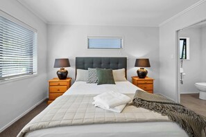 3 bedrooms, iron/ironing board, WiFi