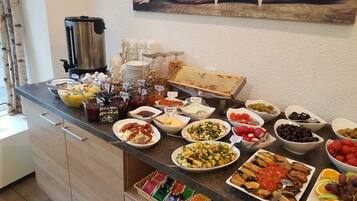 Sarapan prasmanan