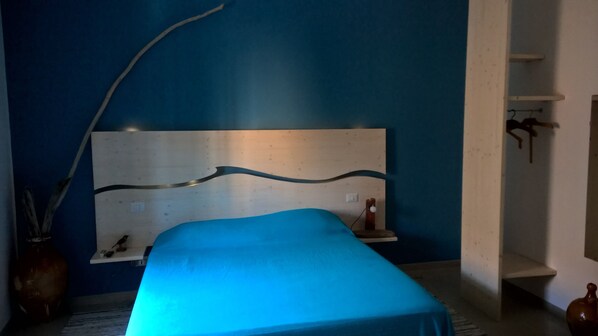 Double Room | Down comforters, memory foam beds, individually furnished, desk - B&B Levantino (Bari)