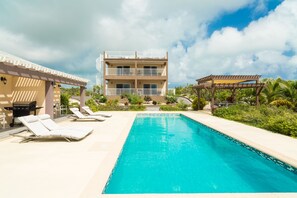 Udendørs pool