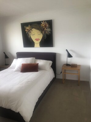 5 slaapkamers, een strijkplank/strijkijzer, gratis wifi, beddengoed