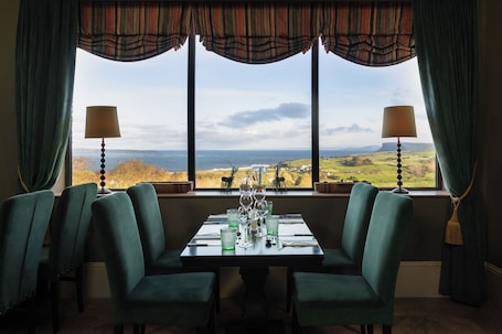 Lunch and dinner served, ocean views . The Salthouse Hotel