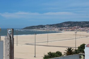 On the beach - Costa de Prata Hotel (Figueira da Foz)