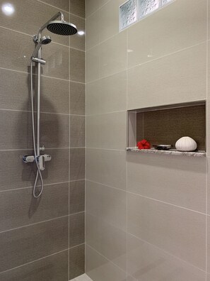 1 Schlafzimmer, Zimmersafe, Bügeleisen/Bügelbrett, Bettwäsche