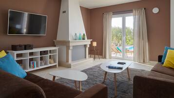 Villa Medium | Sala de estar | TV de tela plana