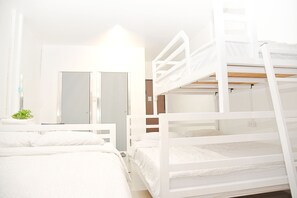 Room - Designer's Home (Bangkok)