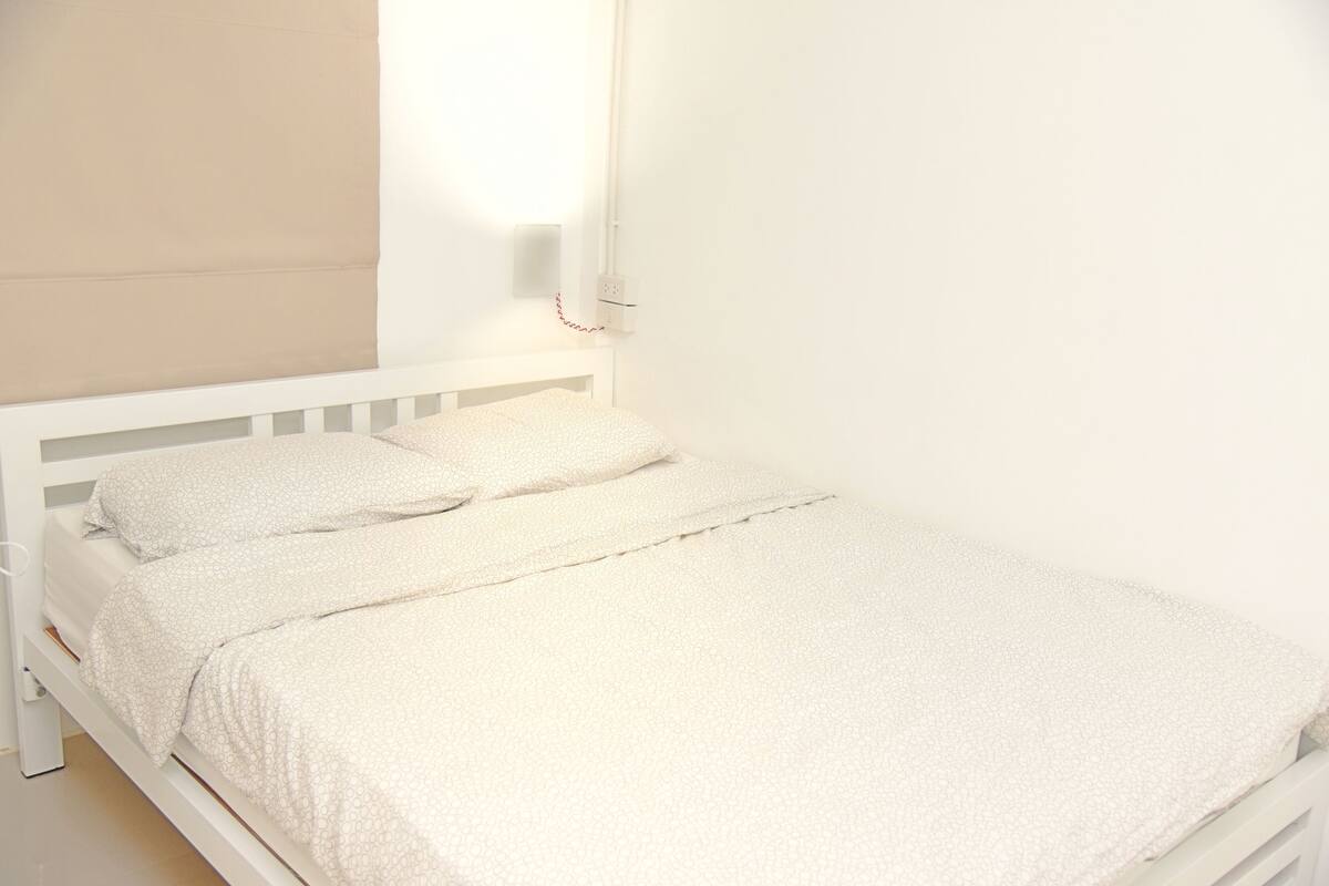 Double Room | Free minibar, laptop workspace, blackout curtains, soundproofing