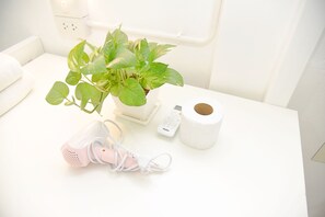 Family Studio Suite | Bathroom | Shower, towels, soap - Designer's Home (Bangkok)