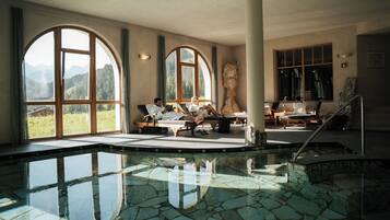 Sauna, hot tub, Turkish bath, body treatments, mud baths