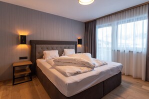 Exclusive Apartment | Free cribs/infant beds, rollaway beds, free WiFi, bed sheets - A CASA Aquamarin (Soelden)