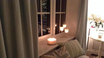 Egyptian cotton sheets, premium bedding, pillowtop beds, soundproofing