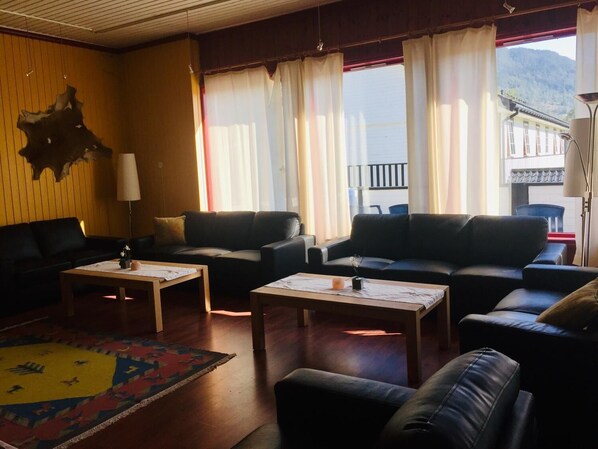 Télévision à écran plat