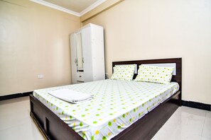 公寓 | 1 多间卧室、特色装修、特色家居、办公桌