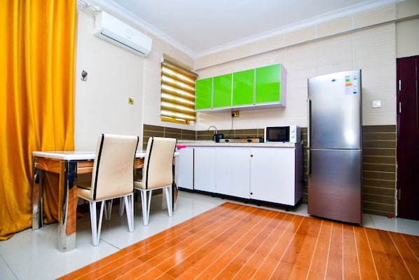 Apartment | Dining room