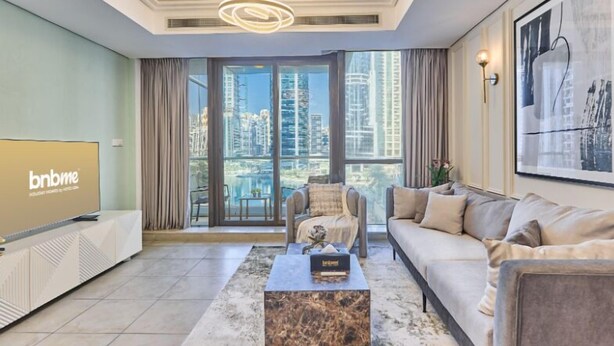 Elite Apartment | Ruang tamu | 42 inci televisyen dengan satelit, Netflix, perkhidmatan penstriman