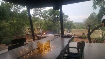 Outdoor dining