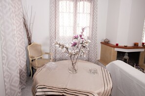 Apartment | In-room dining - Charming Apartment in Kefalonia Island (Kefalonia)