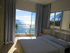 Apartment, Multiple Beds | 5 bedrooms, free WiFi - Cod 010 Lindo Triplex frente mar Lagoinh (Bombinhas)