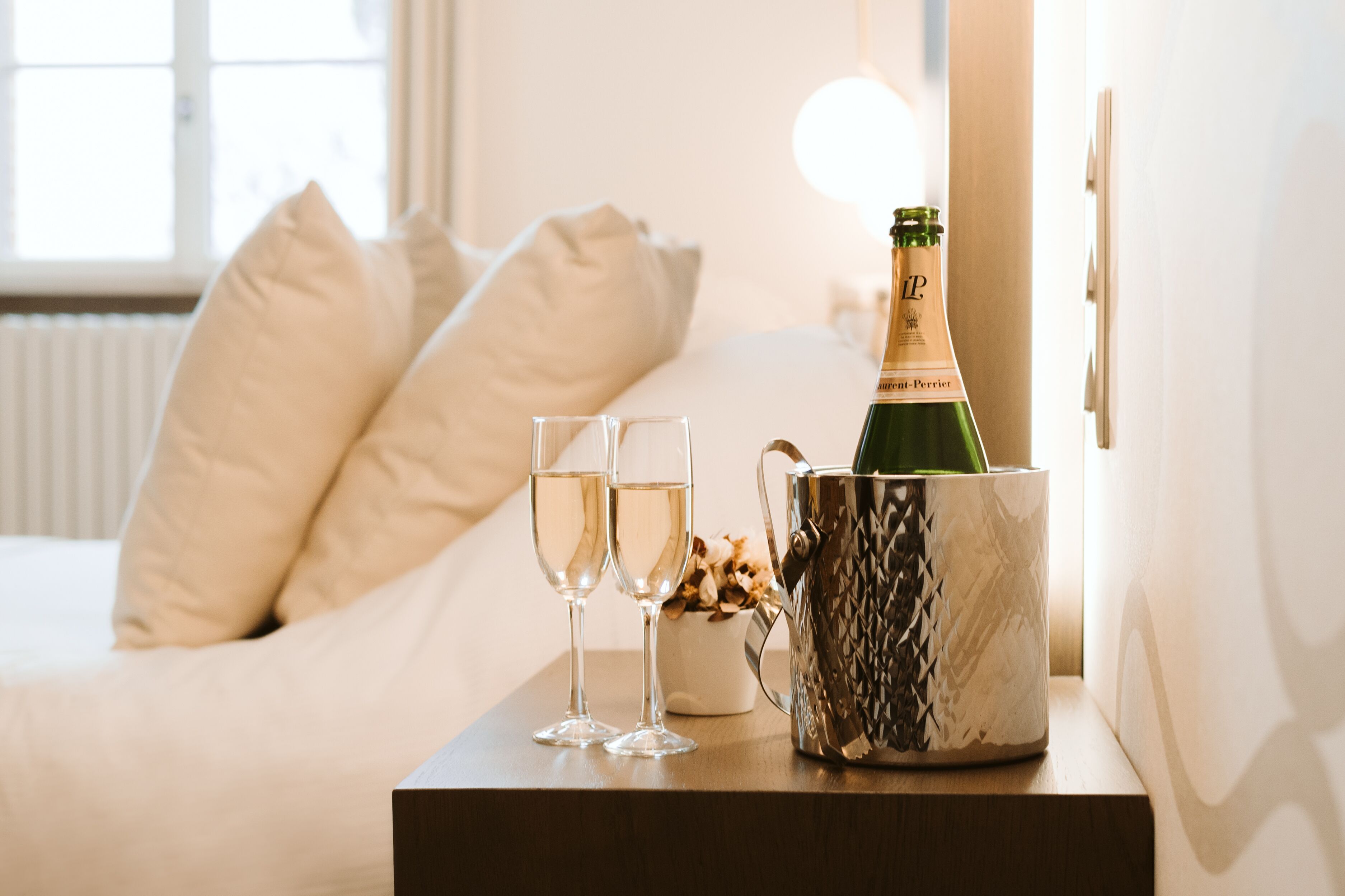 minibar, in-room safe, desk, laptop workspace