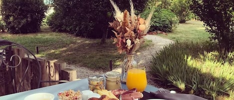 Daily local cuisine breakfast (EUR 13 per person)