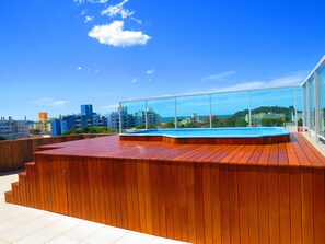 Rooftop pool