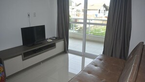 Apartment, Multiple Beds | Living area - Cod 028D Apart Novo Centro Bombinhas WiF (Bombinhas)