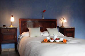 Down duvets, individually decorated, desk