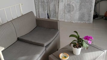 Smart-TV, Bücher, Computerbildschirme