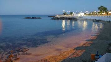 Am Strand, Liegestühle, Strandtücher