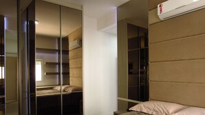 Apartment | 1 bedroom, free WiFi - Cod 032A Apart Alto Padrao 3 Suites (Bombinhas)