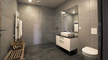 Shower, free toiletries, towels, soap