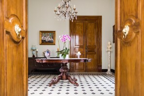 Unclassified image, 4 of 58, button - Palazzo al Carmine Dimora Storica (Castelvetrano)