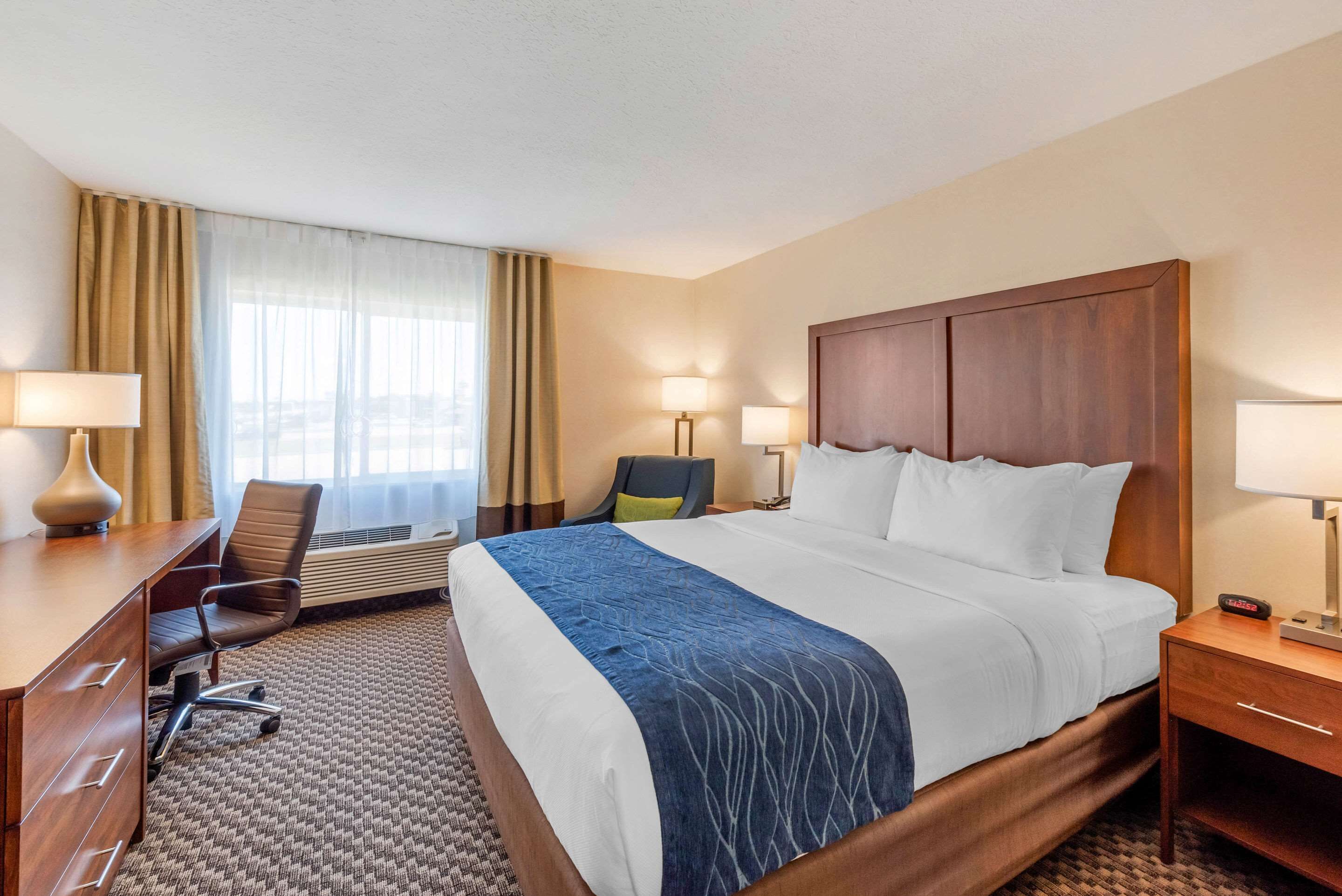 1 bedroom, desk, laptop workspace, blackout curtains