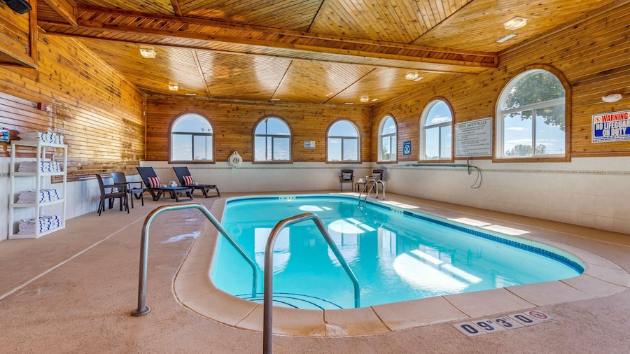 Comfort Inn & Suites near Route 66