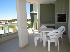 Terrace/patio - Cod 035D Ampla Cobert 6 pessoas Centro (Bombinhas)