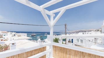 House | Balcony