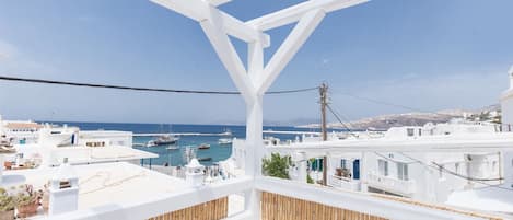 House | Balcony