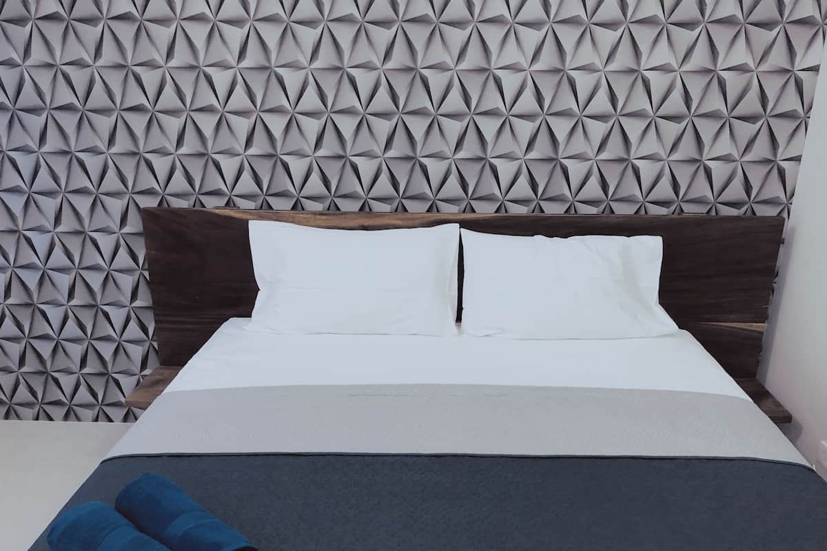 1 bedroom, in-room safe, free WiFi