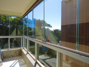 Appartement, plusieurs lits | Balcon