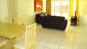 Unclassified image, 2 of 17, button - Cod 144B Apart Resid. Solar de Bombinhas (Bombinhas)