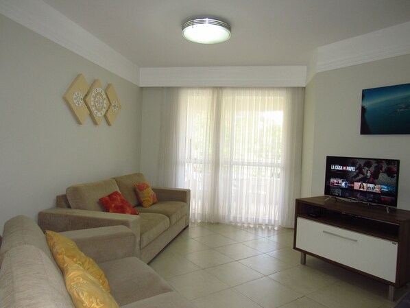 Living room - Cod 186 Apart Com 3 Dor Praia de Bombas (Bombinhas)