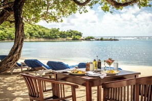 4 間餐廳，供應早餐、午餐和早午餐，義大利料理