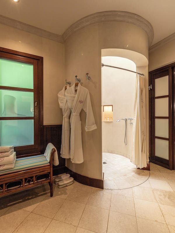 Villa, 3 Bedrooms | Bathroom | Separate tub and shower, deep soaking tub, rainfall showerhead