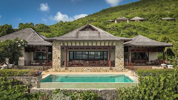 Villa, 4 Bedrooms | Terrace/patio