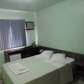 Minibar, desk, soundproofing, free WiFi