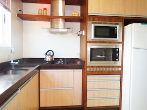 Apartamento, 3 quartos (Cod 397) | Cozinha privada | Geladeira, fogão, liquidificador