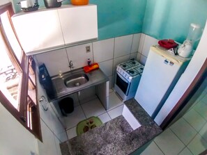 Estúdio standard, 1 quarto | Cozinha americana privada | Geladeira, fogão, cooktop, torradeira