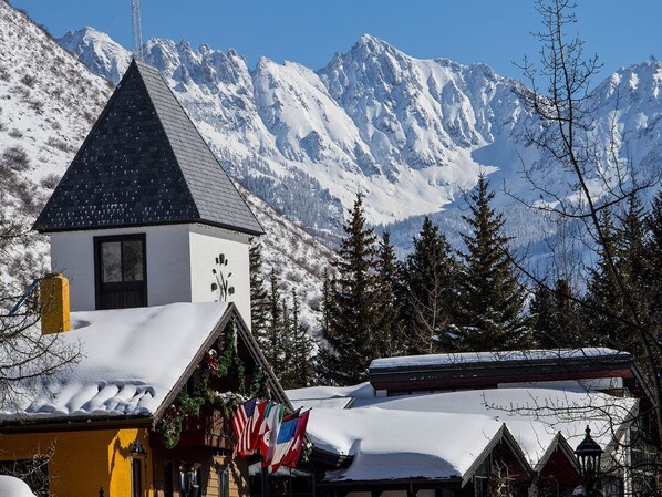 Exterior - Skaal House (Vail)